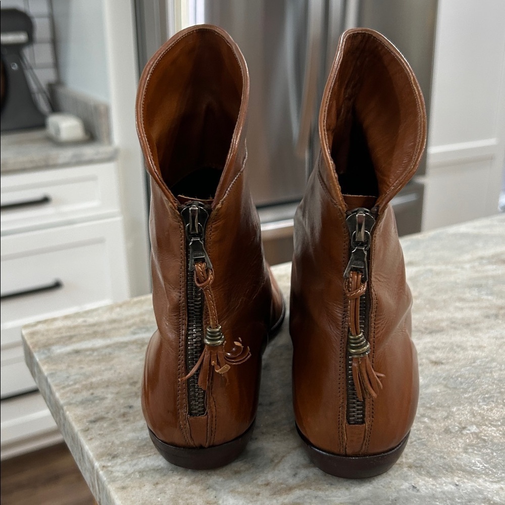 Joan & David Leather slip on tassel zip up back Boots Made in Italy size 8 - Picture 4 of 16